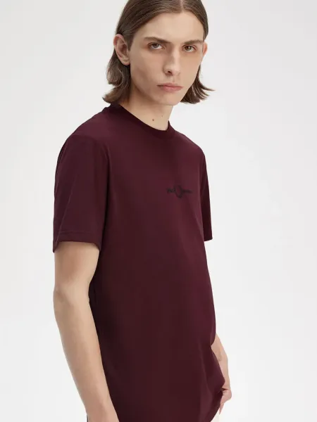 Camiseta Bordada Fred Perry