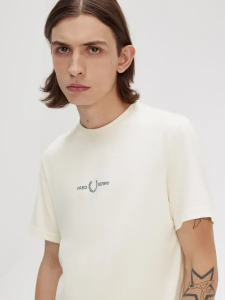 Camiseta Bordada Fred Perry