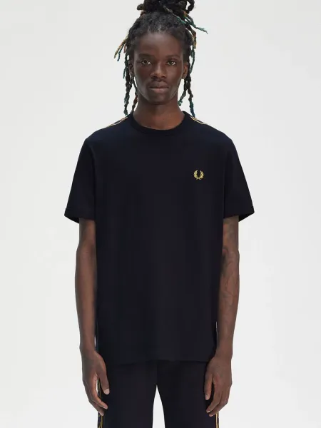 Camiseta Ringer con cinta deportiva en contraste