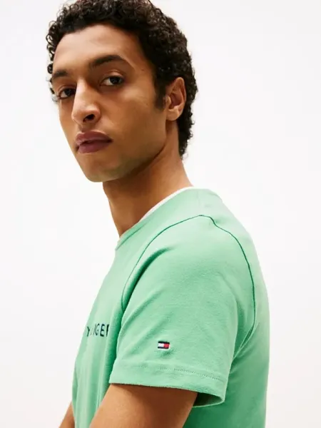 Camiseta slim con logo bordado 2
