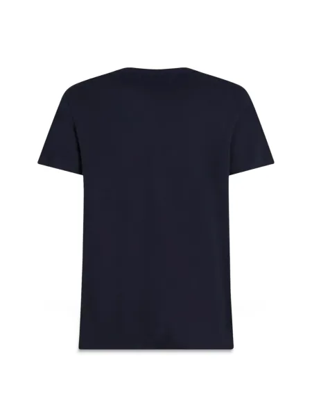 Camiseta con rayas distintivas